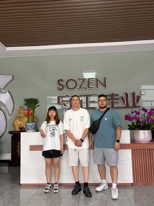 Benvenuti Partner Globali: Visita la Nostra Base Produttiva e Approfondisci la Cooperazione