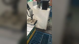 Sigillante in schiuma di poliuretano di ultima generazione per spazi vuoti e isolamento