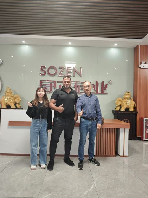 Ultime notizie aziendali su Le imprese cinesi e egiziane lavorano insieme: la nostra azienda accoglie i clienti egiziani per visitare e ispezionare
