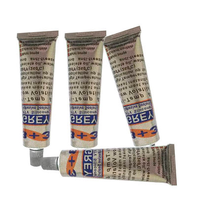 Sperimenta i Vantaggi della Nostra Colla per Vetri di Automobili con una Robusta Resistenza agli Agenti Atmosferici